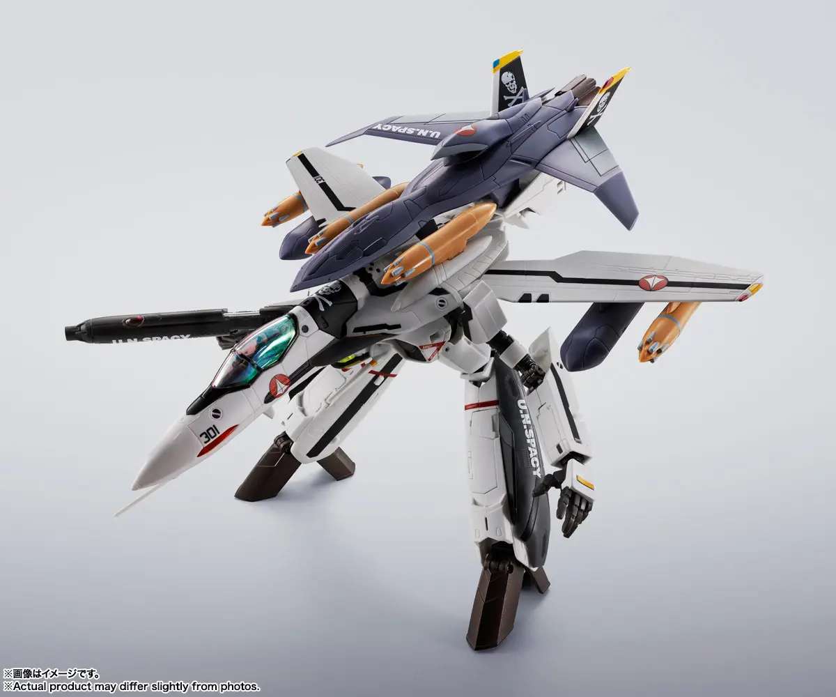 BANDAI - Macross vf-0s Phoenix Roy Focker Use qf-2200d-b Ghost Hi-Metal R