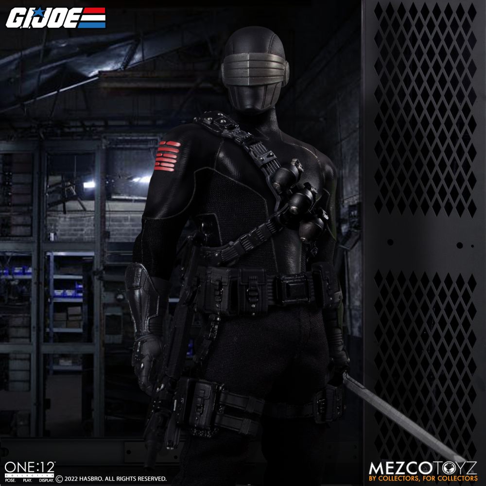 MEZCO - One:12 Collective Coll GI Joe Snake Eyes DeLuxe Ed Action Figure