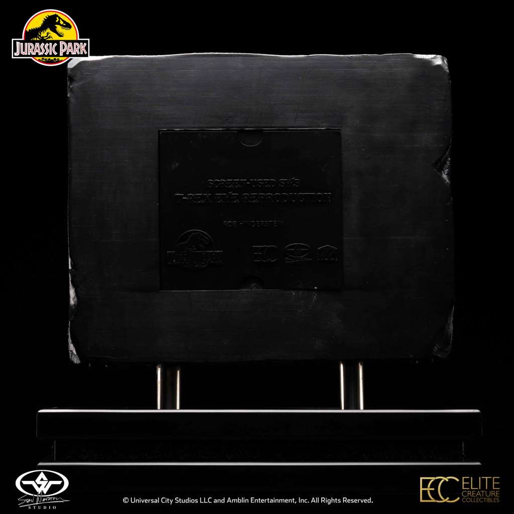 ELITE CREATURE COLLECTIBLES - Jurassic park screen used sws t-rex eye reproduction