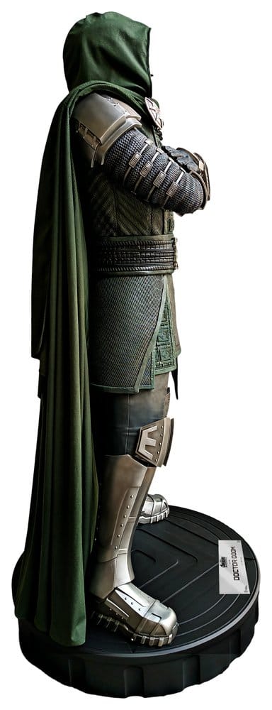 BEAST KINGDOM - Marvel Avengers: Doomsday Life-Size Statue Doctor Doom 198 cm