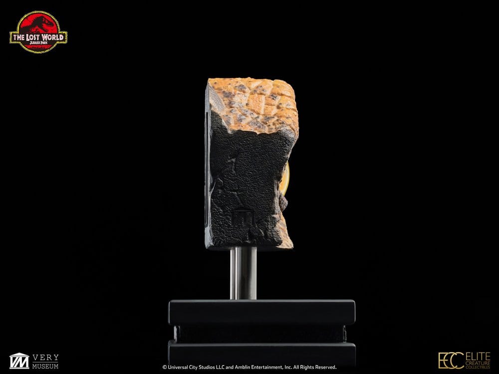 ECC - The Lost World: Jurassic Park Replica Bust Male Velociraptor Eye Prop