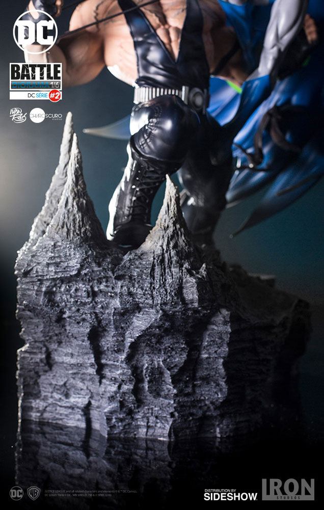 IRON STUDIO - Dc Comics - Batman vs Bane Battle Diorama 1:6