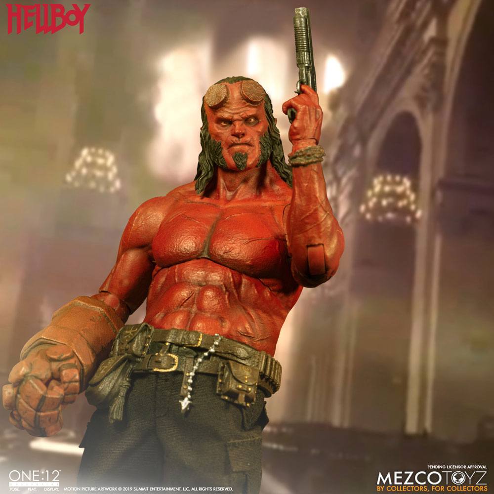 MEZCO - Hellboy (2019) Action Figure 112 Hellboy 17
