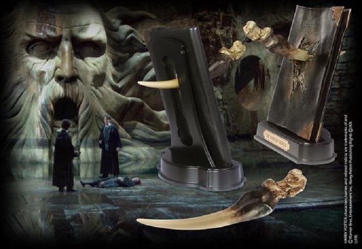 NOBLE COLLECTION – HARRY POTTER BASILISK FANG & TOM RIDDLE DIARY – Animetoys