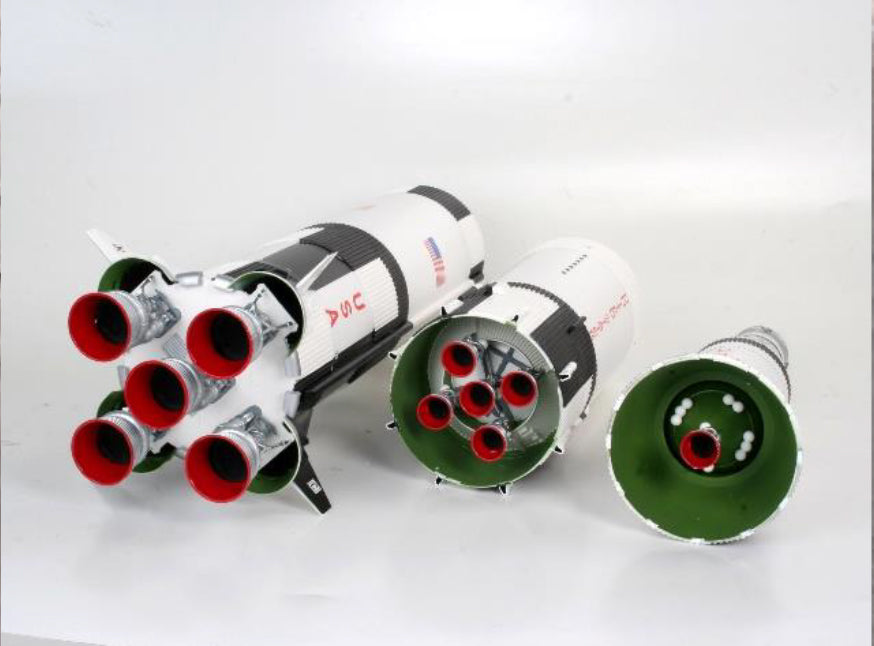 REVELL MODEL KIT - Apollo 11 Saturn V Rocket 1/96