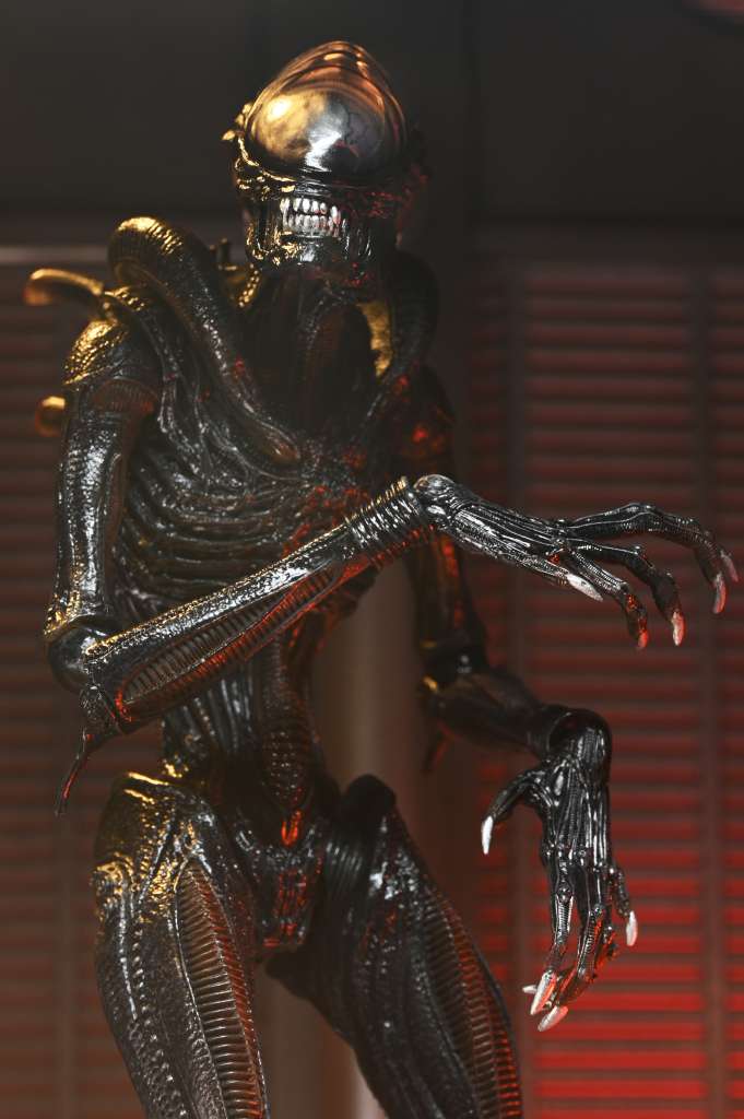NECA - Alien Romulus Scorched Xenomorph Ult Af