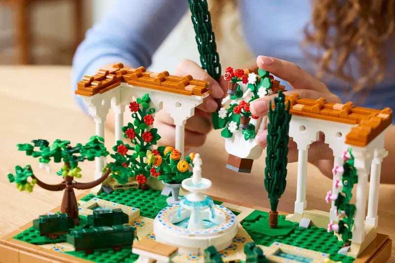 LEGO ICONS  - Il Giardino Della Fontana