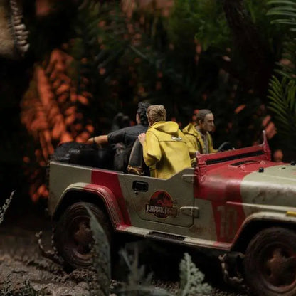 IRON STUDIOS - Jurassic Park Demi Art T-rex Attacks 1/20 Statue
