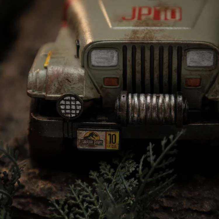 IRON STUDIOS - Jurassic Park Demi Art T-Rex Attacks