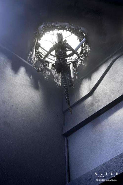 NECA - Alien Romulus Deluxe Suspended Lab Xenomorph xx121 Action Figure