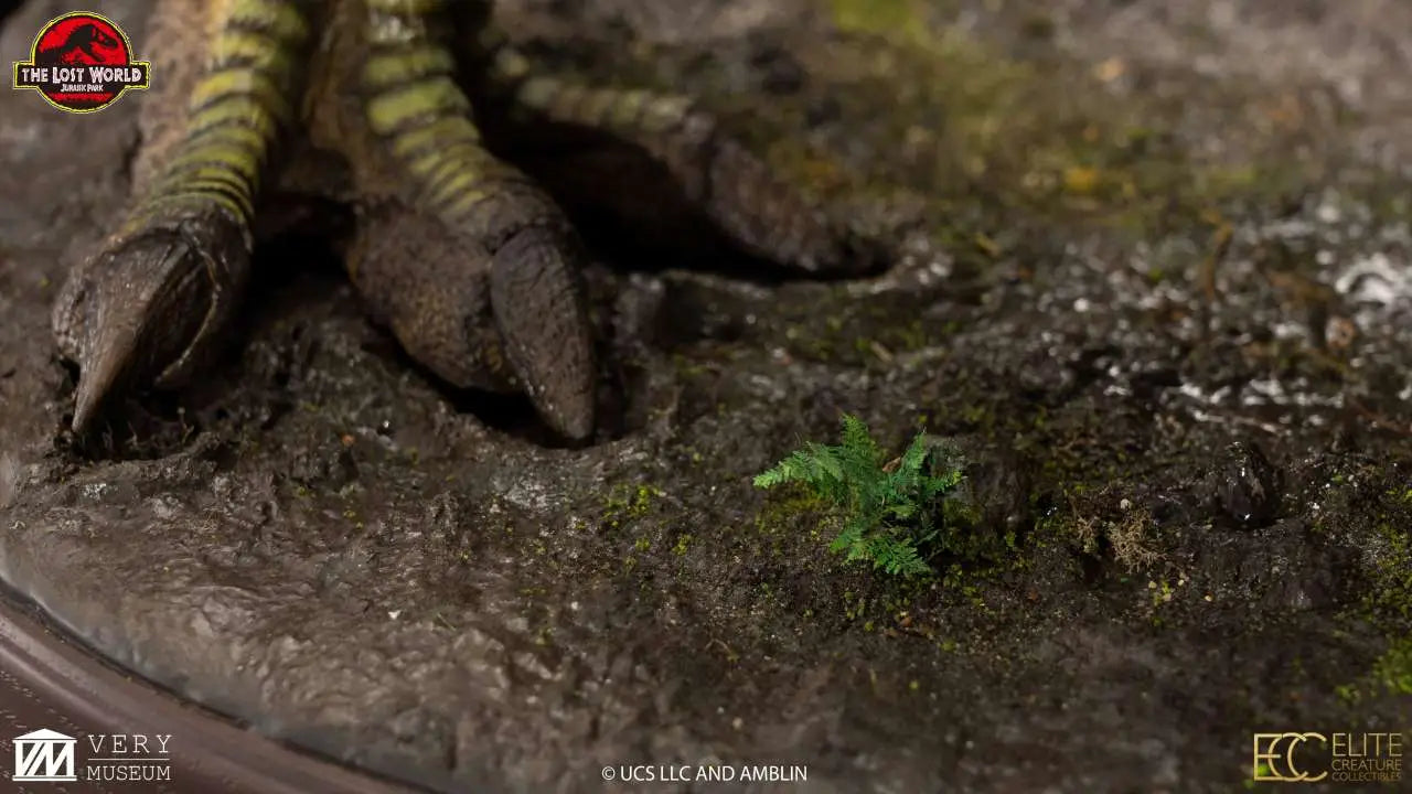 ECC - The Lost World Jurassic Park Tyrannosaur Buck 1/12 Scale Maquette