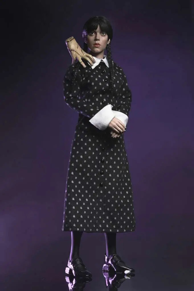 NECA - Wednesday Addams Classic Dress Clothed Af