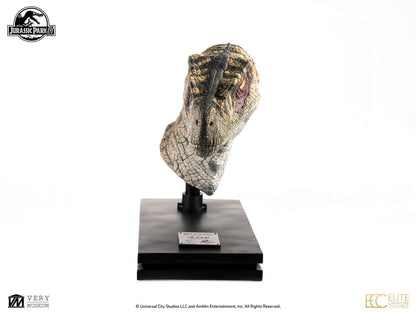 ECC - Jurassic park 3 female velociraptor white queen bust