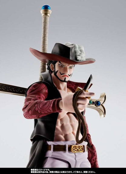 BANDAI - One Piece Dracule Mihawk Hawkeye Shf