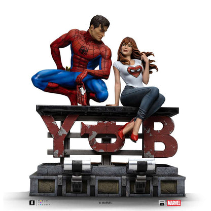 IRON STUDIOS - Spider-man And MJ 1/6 Scale Diorama