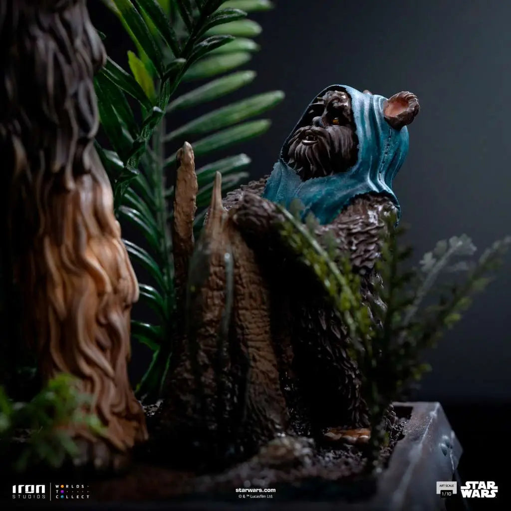 IRON STUDIOS - Star Wars Chewbacca And Tokkat 1/10 Statue