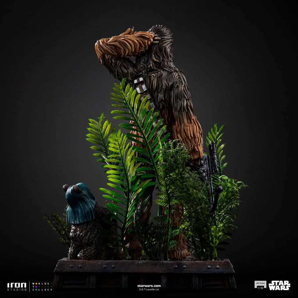 IRON STUDIOS - Star Wars Chewbacca And Tokkat 1/10 Statue