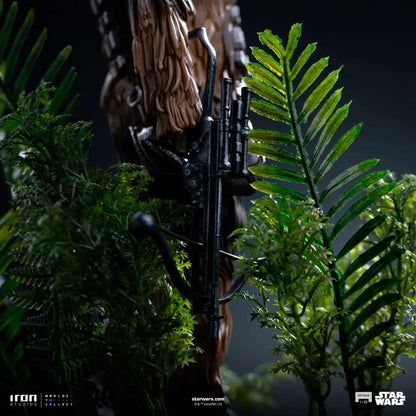 IRON STUDIOS - Star Wars Chewbacca And Tokkat 1/10 Statue