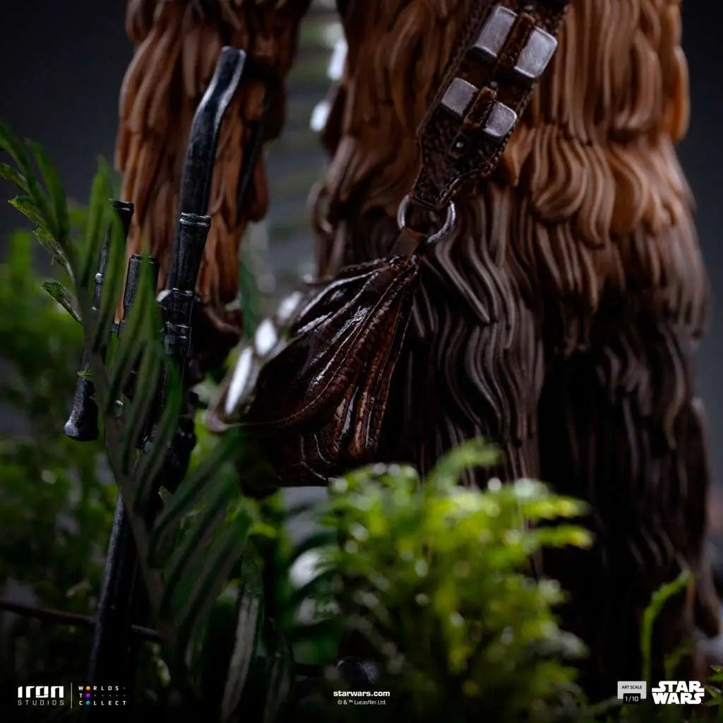 IRON STUDIOS - Star Wars Chewbacca And Tokkat 1/10 Statue