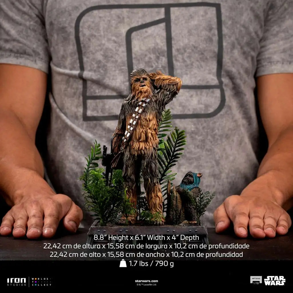 IRON STUDIOS - Star Wars Chewbacca And Tokkat 1/10 Statue