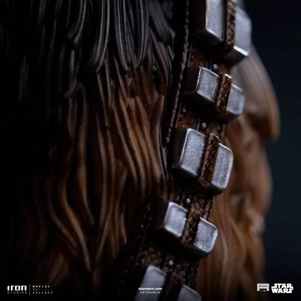 IRON STUDIOS - Star Wars Chewbacca And Tokkat 1/10 Statue