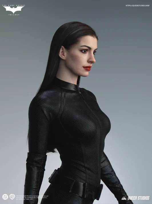 QUEEN STUDIOS - The Dark Knight Catwoman 1/1 Lifesize Statue