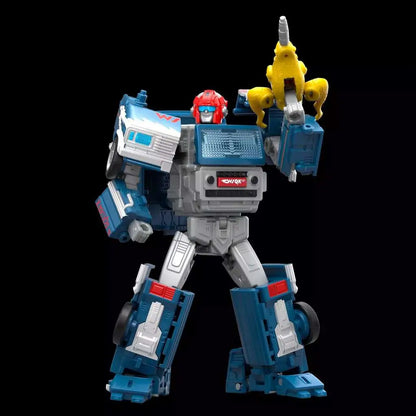 HASBRO - Transformers X Stranger Things Freakwency And 8-track Action Figure