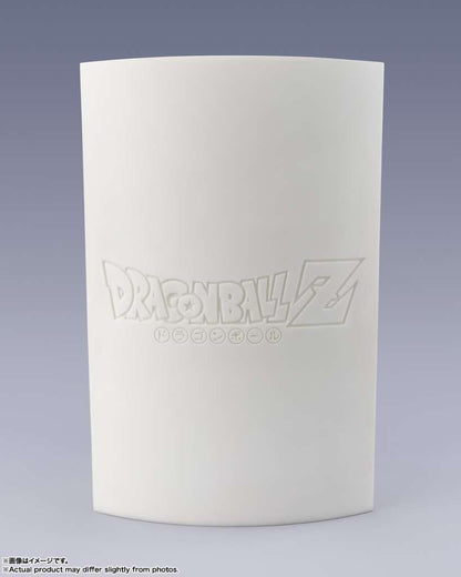 BANDAI - Dragon Ball Z Super Saiyan Son Goku Trail Of Battles Figuarts Zero