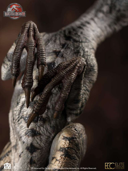 ECC - Jurassic Park III  Female Velociraptor White Queen Maquette 1/4