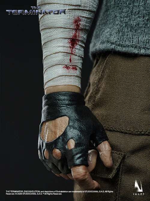 INART - Terminator t-800 1/6 Collectible Figure