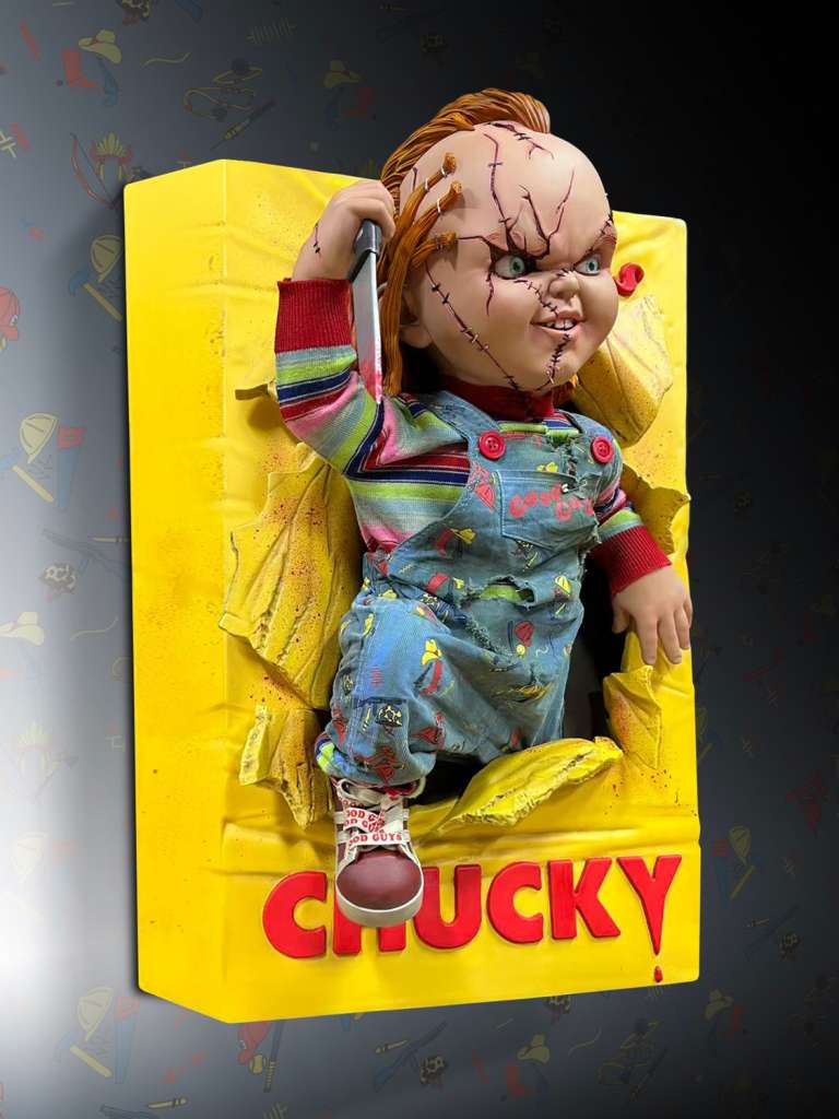 HOLLYWOOD COLLECTIBLE - Bride Of Chucky - Chucky Life Size Wall Sculpture