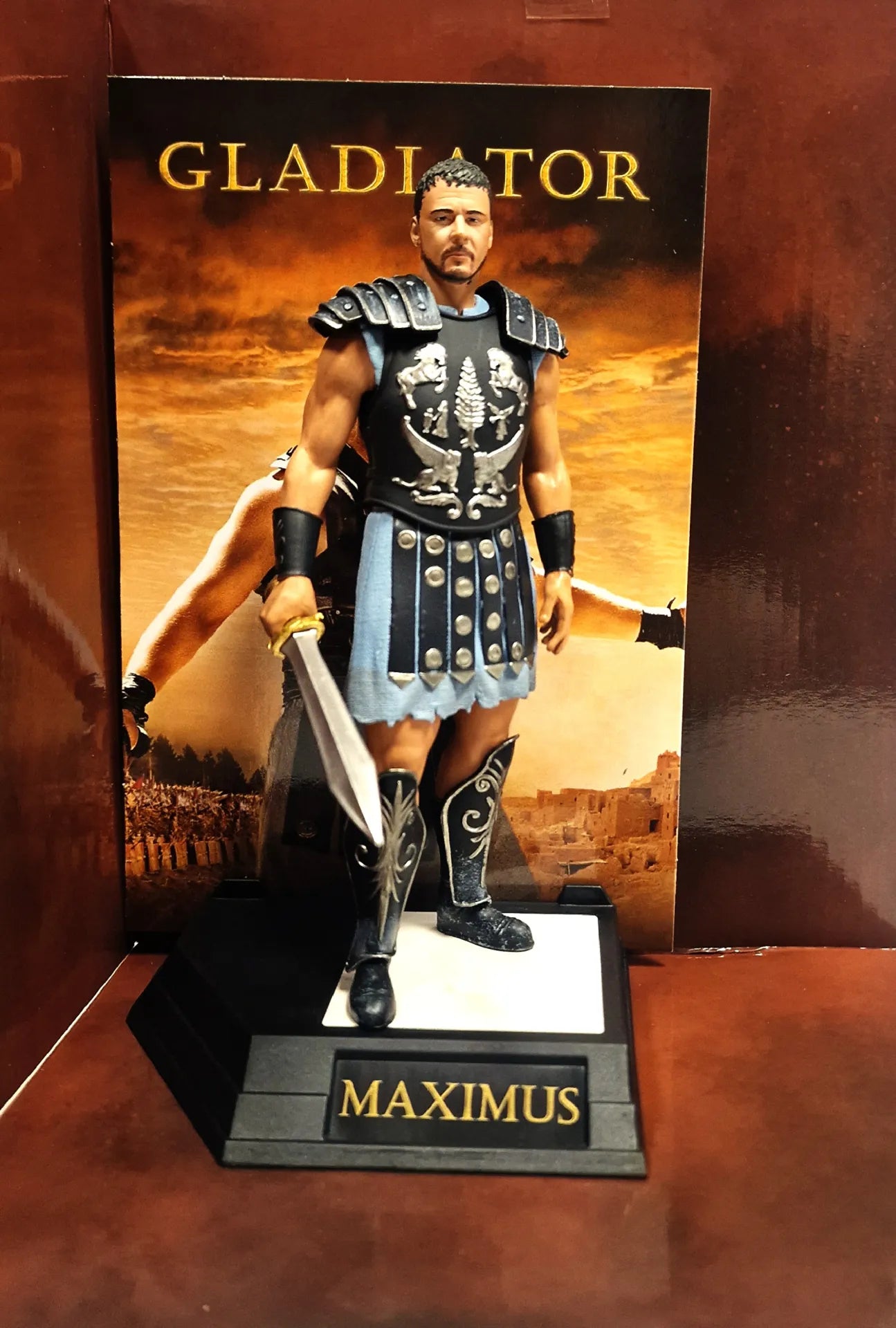 Mc FARLANE TOYS - Movie Maniacs Maximus Decimus Meridius Gladiator 6" Posed Figure