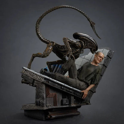 IRON STUDIOS  - Alien 3 Ellen Ripley And Dog Alien 1/10 Statue