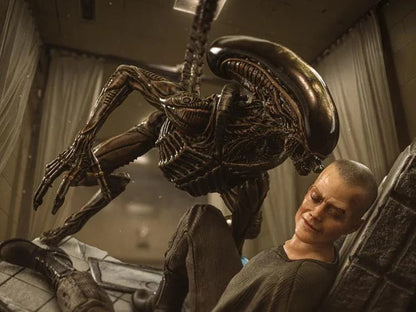 IRON STUDIOS  - Alien 3 Ellen Ripley And Dog Alien 1/10 Statue