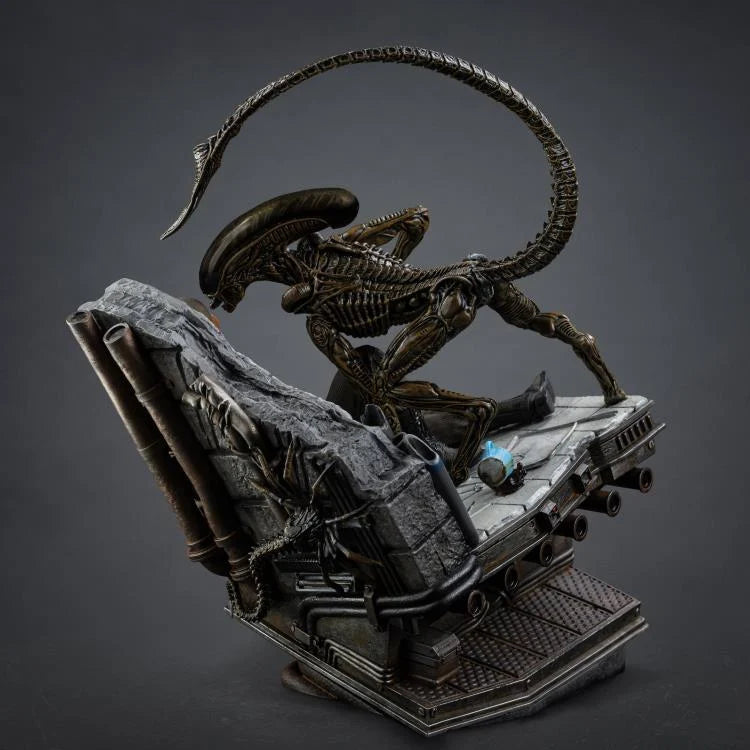 IRON STUDIOS  - Alien 3 Ellen Ripley And Dog Alien 1/10 Statue