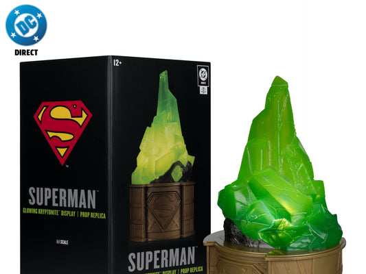 Mc FARLANE TOYS - Dc Direct Superman Kryptonite display 1:1 Scale Prop  Replica
