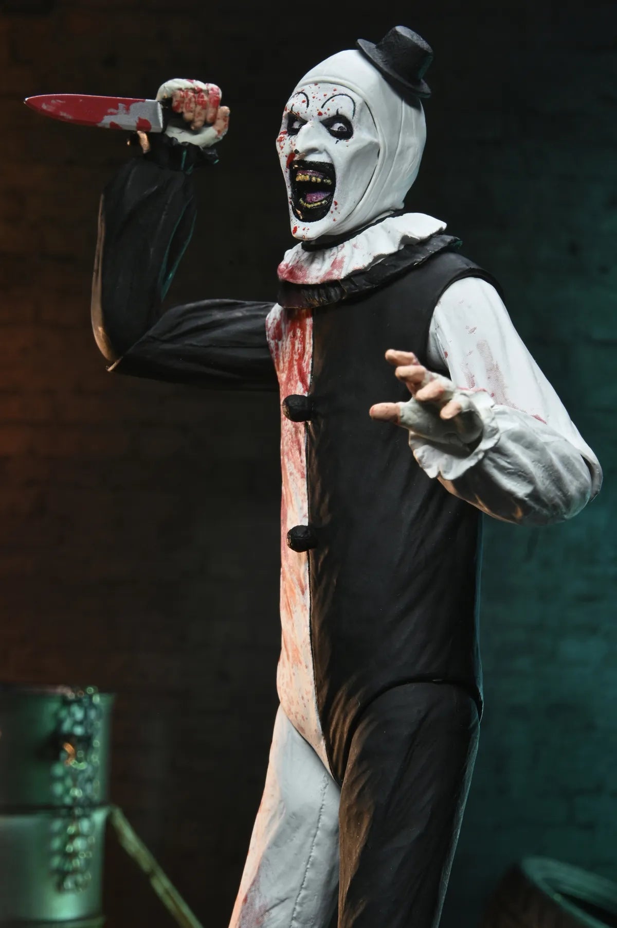 NECA - Terrifier 2 Art The Clown Blood Splattered Ultimate Af