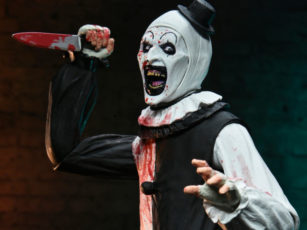 NECA - Terrifier 2 Art The Clown Blood Splattered Ultimate Af