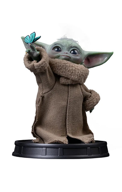 IRON STUDIOS - Mandalorian & Grogu Movie Grogu Butterfly Wonder 1/4 Legacy Statue
