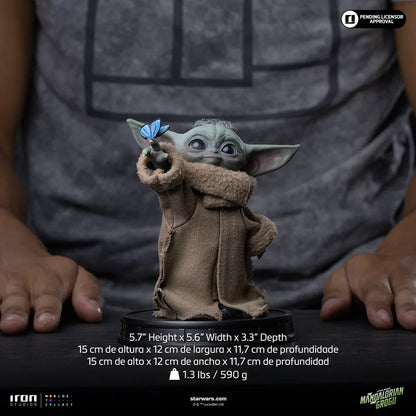 IRON STUDIOS - Mandalorian & Grogu Movie Grogu Butterfly Wonder 1/4 Legacy Statue