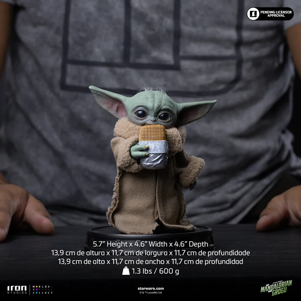 IRON STUDIOS - Mandalorian & Grogu Movie Grogu Food Cart Snack 1/4 Legacy Statue