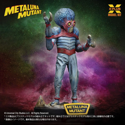 X-PLUS - Universal Monsters Metaluna Mutant 1/8 Model Kit