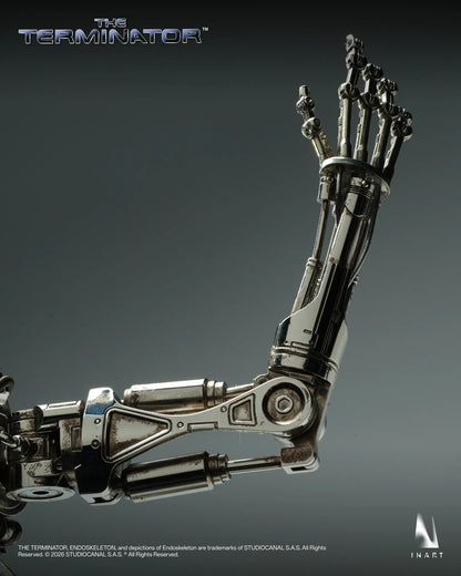 INART - THE TERMINATOR T-800 ENDOSKELETON 1/6 COLLECTIBLE FIGURE