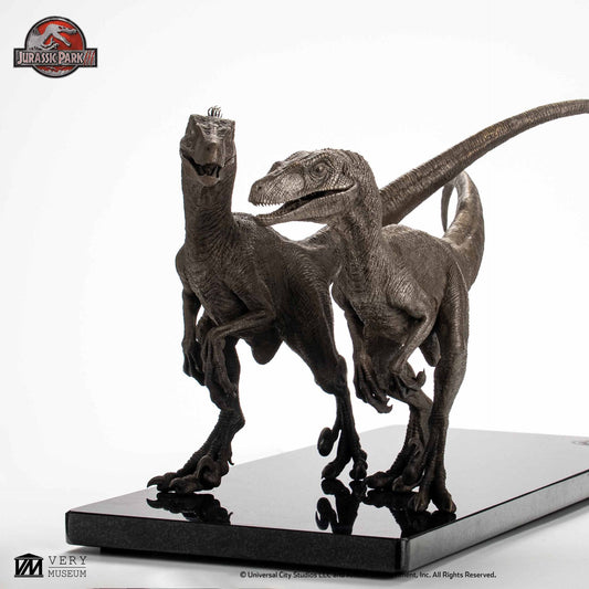 ECC - Jurassic Park 3 Pair Of Velociraptors 1/8 Scale Bronze