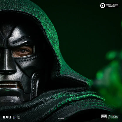 IRON STUDIOS - Avengers:doomsday Doctor Doom 1/4 Legacy Replica