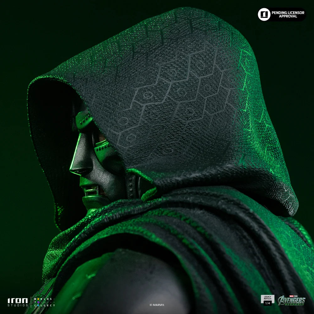 IRON STUDIOS - Avengers:doomsday Doctor Doom 1/4 Legacy Replica