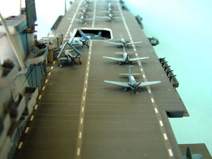 TRUMPETER - USS Yorktown 1944  1/350