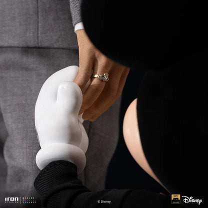 IRON STUDIOS - Disney Classics Walt Disney And Mickey Mouse 1/4 Statue