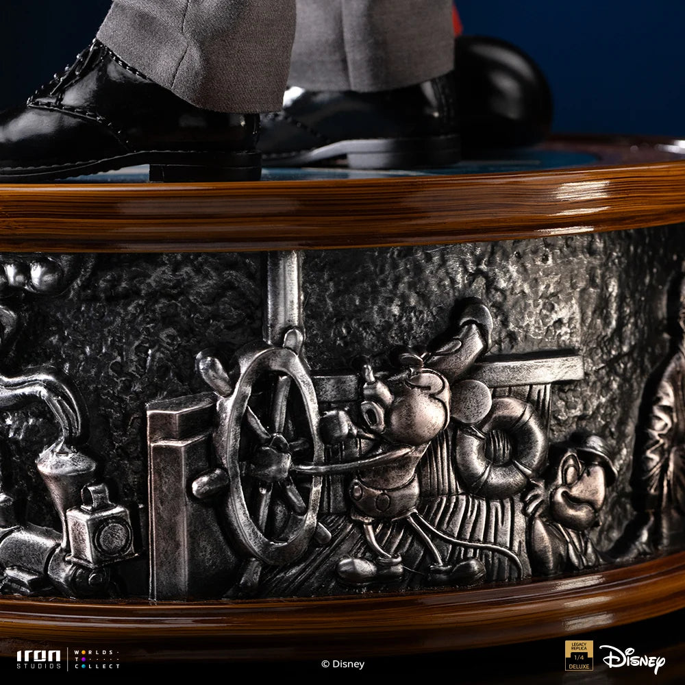 IRON STUDIOS - Disney Classics Walt Disney And Mickey Mouse 1/4 Statue