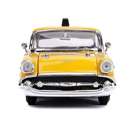 JADA TOYS - Marvel Deadpool 1975 Chevrolet Yellow Taxi Bel Air & Deadpool 1/24 Die-cast Model